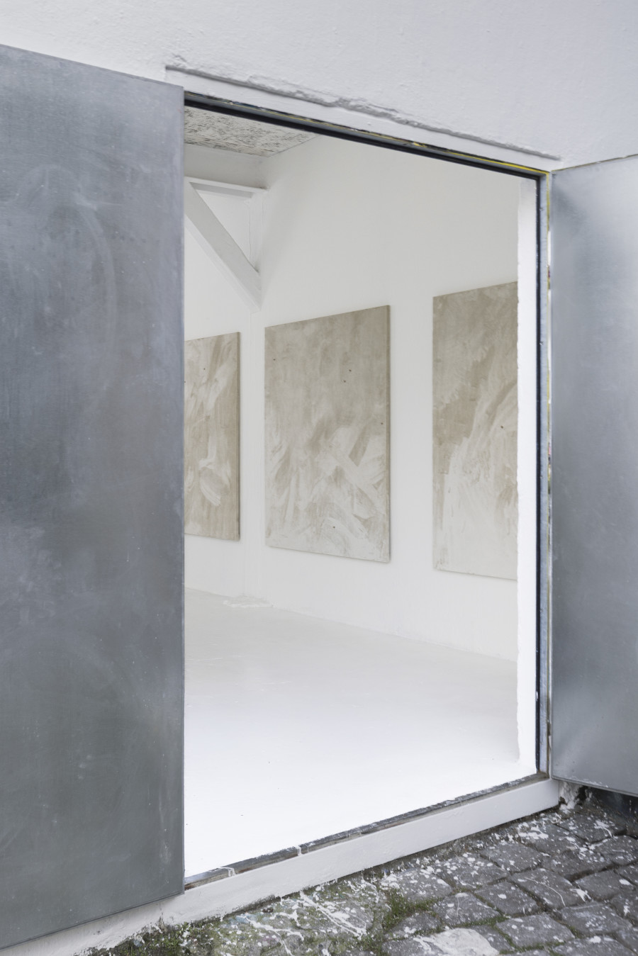 Exhibition view, Clément Grimm, VIDEO 50, KISSED THEN BURNED, Geneva, 2025-2026. Photo credit: Antoni Aeby