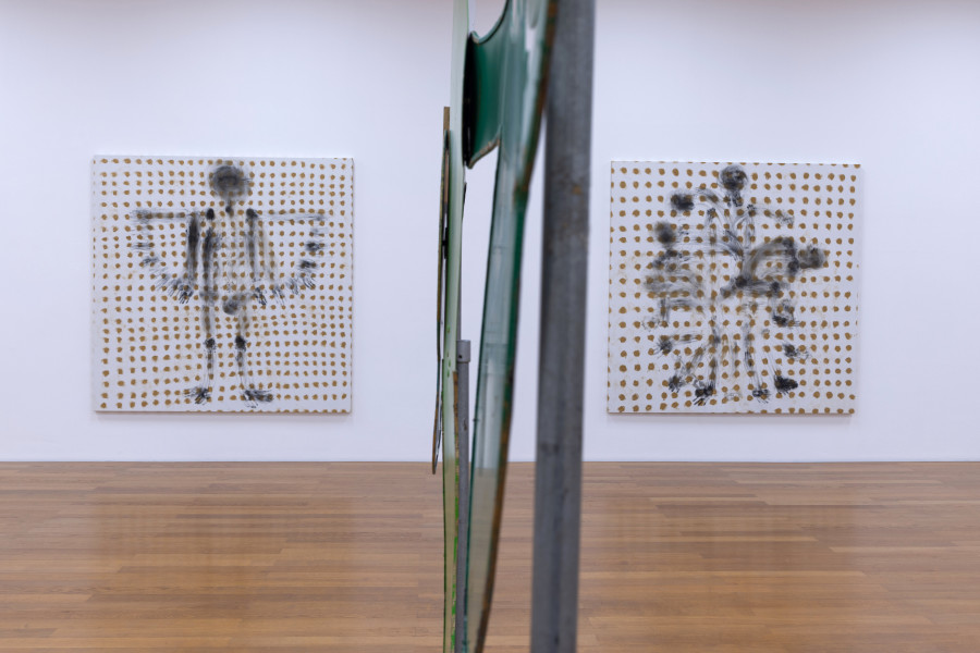 Exhibition view, In the Context of the Collection: Georgia Sagri, Case_O. Between Wars, 20.9.2024 – 9.2.2025, Kunstmuseum Liechtenstein, Vaduz. Photo: Alicia Olmos Ochoa. © Kunstmuseum Liechtenstein / the artist