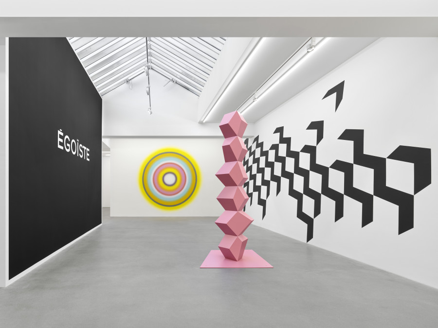 Installation view, Wall Works & Sculptures, Galerie Eva Presenhuber, Waldmannstrasse, Zurich, 2025. © the artists. Courtesy the artists and Galerie Eva Presenhuber, Zurich / Vienna. Photo: Stefan Altenburger Photography, Zürich