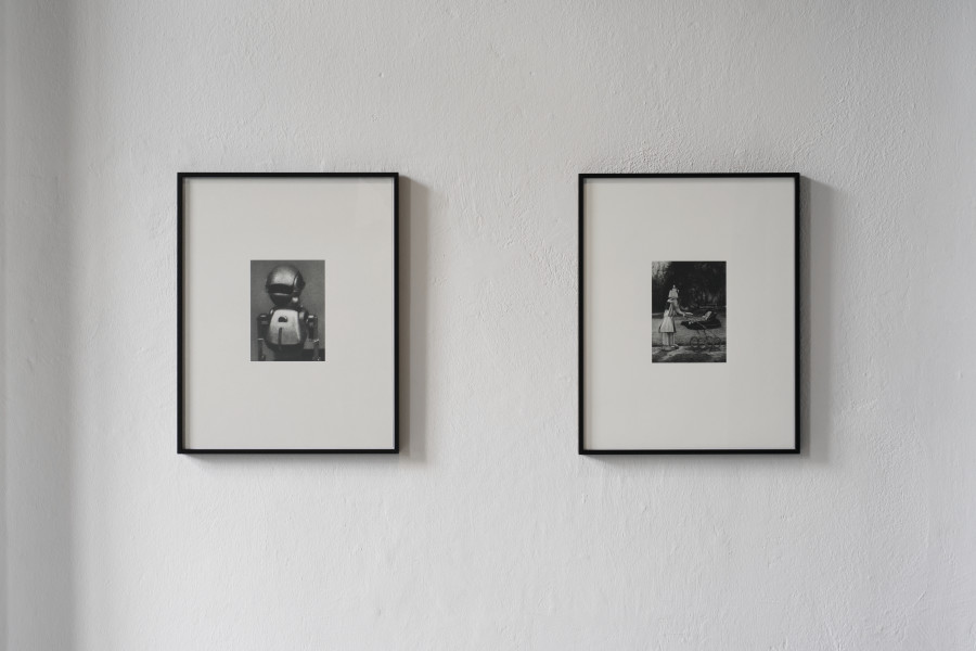 Thomas Zummer, Drawing of a photograph of ‘SIG’, study for the series Portraits of Robots
, 2001-2024; Drawing of a photograph of ‘Umatron’, study for the series Portraits of Robots, 2001-2024. Photo: Guillaume Python. Courtesy of the artist and Kunsthalle Friart Fribourg