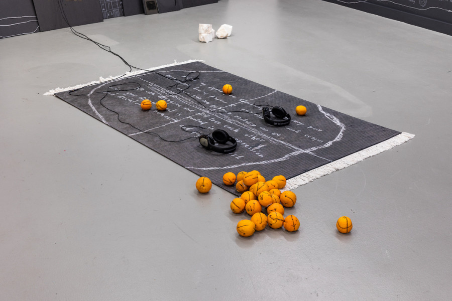 Exhibition view, Olivia Abächerli, the center and the other, Kunsthalle Luzern, 2023. Photo credit: Kilian Bannwart