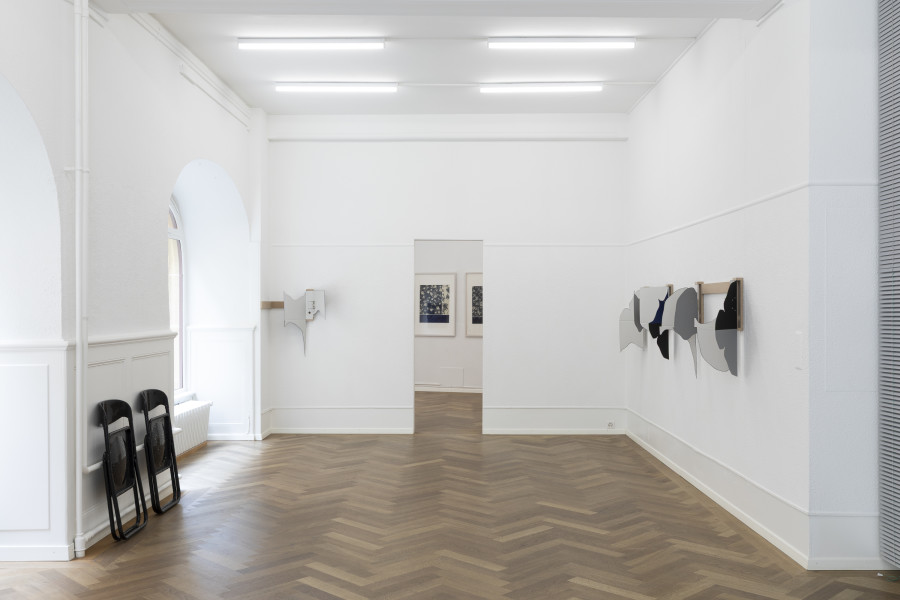 Installation view, A SEQUEL SEEPING NEARBY, Leolie Greet, KRONE COURONNE, 2025. Photo credit: Michal Schorro