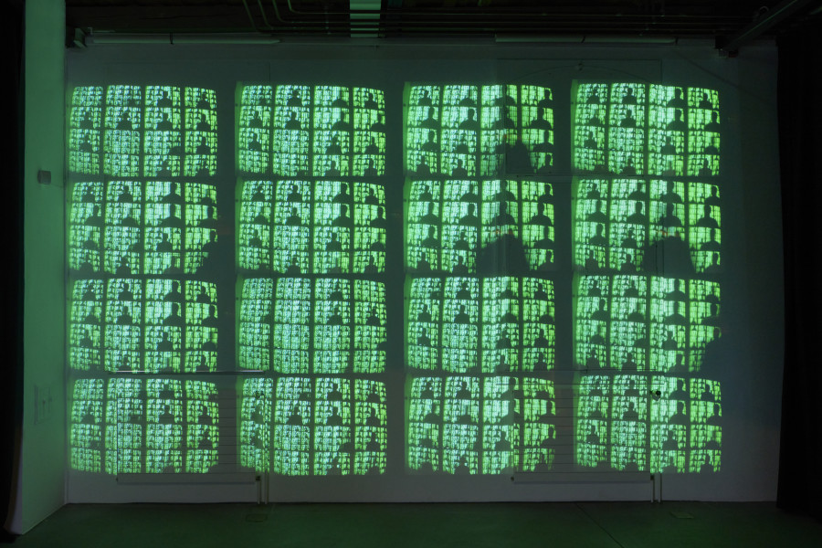 [ a n y m a ] Michael Egger, Multiple (projection), 2004. Photo: Guillaume Python. Courtesy of the artist and Kunsthalle Friart Fribourg