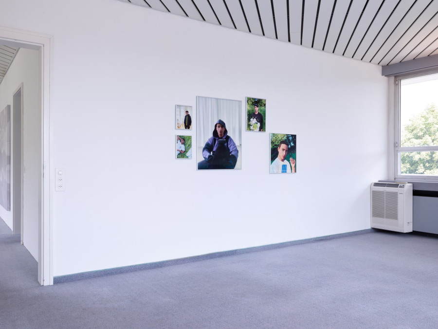Installation view, Ben Elliot, flatmarkus, 2023.