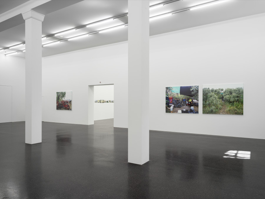 Installation view, Bruno Serralongue, Pour la vie, Galerie Francesca Pia, Zurich, 2022. Photo: Cedric Mussano