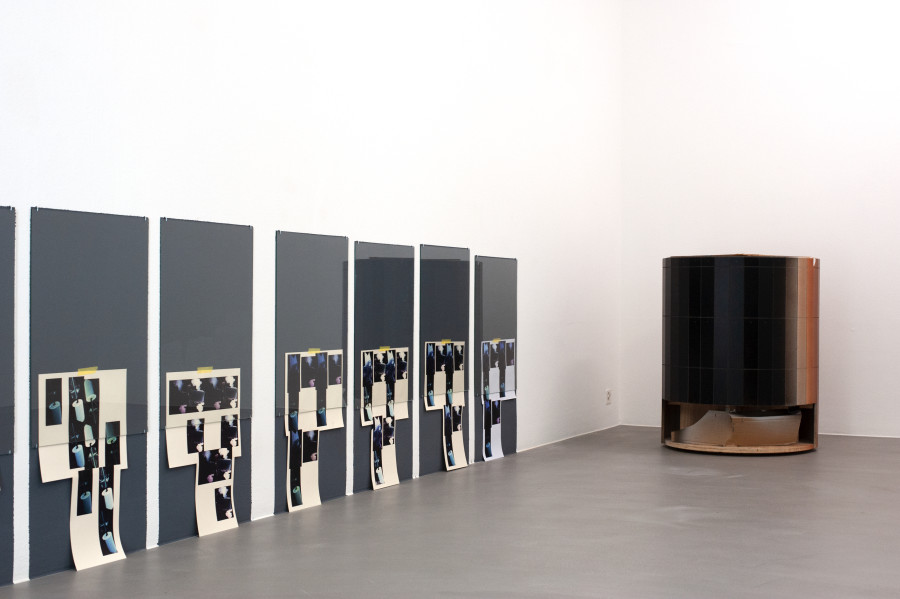 Manfred Pernice: Choccolé, Mai 36 Galerie, Installation view, 2022, Photo credits: Aramis Navarro