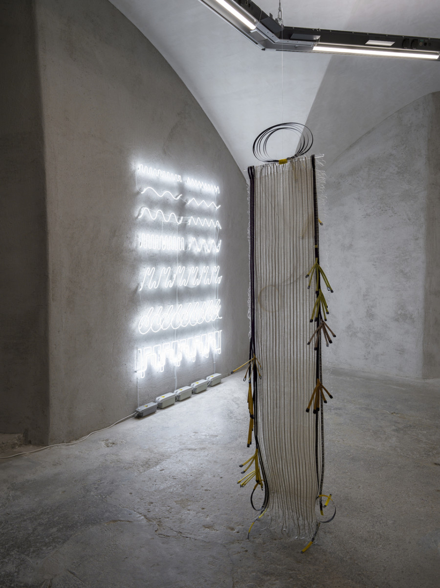 Exhibition view Sophie Taeuber-Arp / Mai-Thu Perret «Ich bin wü ü ü ü ü ü ü ü tend», Cabaret Voltaire 2022; Mai-Thu Perret, Untitled (Different Ways), 2022; Elsi Giauque, Demoiselle, 1981. Photo: Cedric Mussano