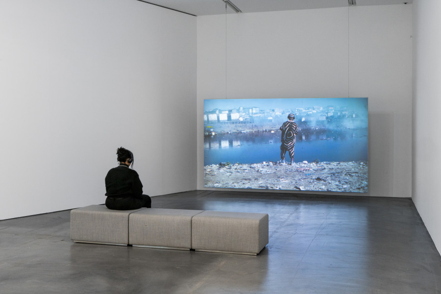 Elom 20ce, Musquiqui Chihying, Gregor Kasper, The Currency, Sensing 1 Agbogbloshie, 2023, © Xizhuang, Zürich. Photo: Studio Stucky