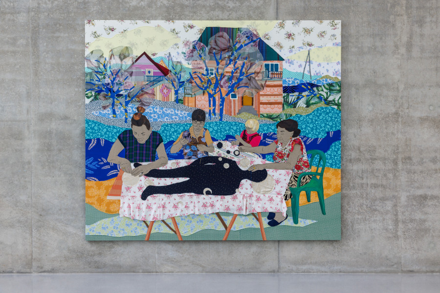 Małgorzata Mirga-Tas, Tełe Ćerhenia Jekh Jag, Exhibition view first floor Kunsthaus Bregenz, 2025, Jangare’s Magic is in our hands, 2025. Photo: Markus Tretter. © Małgorzata Mirga-Tas, Kunsthaus Bregenz. Courtesy of the artist, Foksal Gallery Foundation, Warsaw, Frith Street Gallery, London, Karma International, Zurich