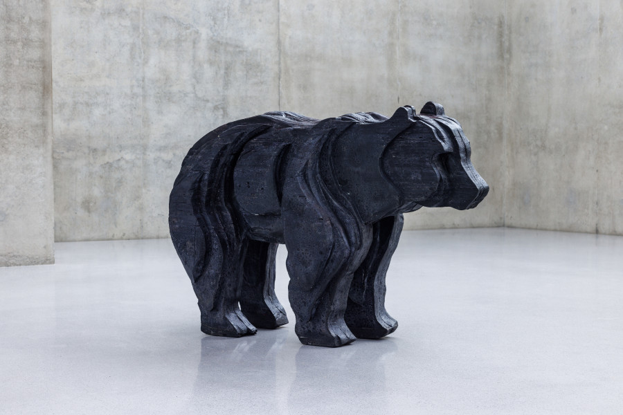 Małgorzata Mirga-Tas, Tełe Ćerhenia Jekh Jag, Exhibition view third floor Kunsthaus Bregenz, 2025, Ryćhino (Roma Bear), 2025. Photo: Markus Tretter. © Małgorzata Mirga-Tas, Kunsthaus Bregenz. Courtesy of the artist, Foksal Gallery Foundation, Warsaw, Frith Street Gallery, London, Karma International, Zurich