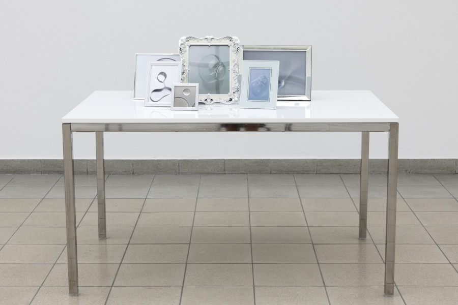 Hélène Fauquet, Delicate and sensitive, 2023. Hélène Fauquet, Phenomena, Ausstellungsansicht / installation view, Kunsthaus Glarus, 2023. Foto / Photo: Gina Folly