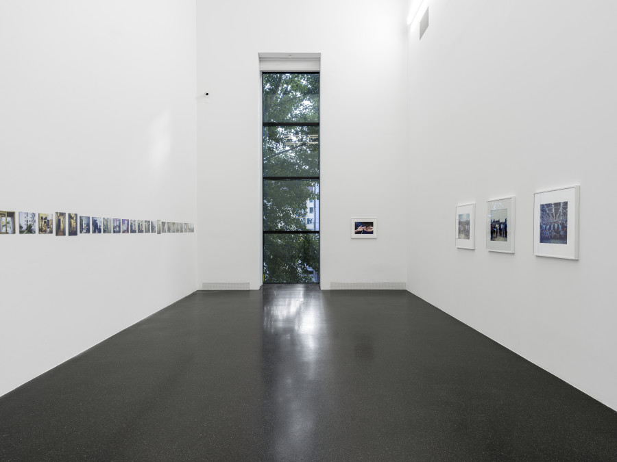 Installation view, Bruno Serralongue, Pour la vie, Galerie Francesca Pia, Zurich, 2022. Photo: Cedric Mussano