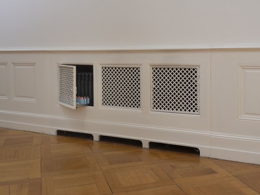 Exhibition view, Bastien Gachet, side gig, Société des Arts de Genève, Palais de l’Athénée, 2024. Photo credit: Julien Gremaud