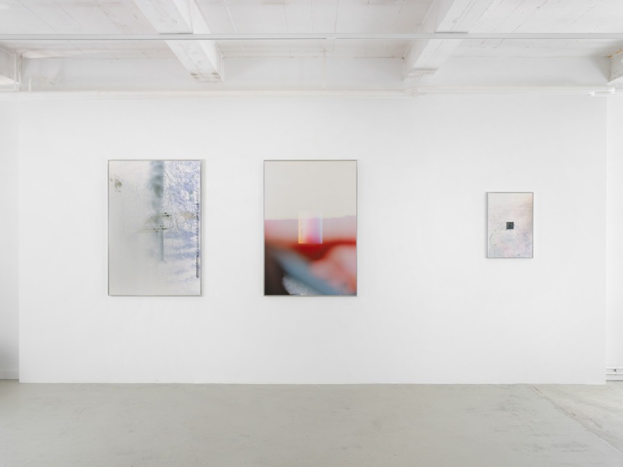 Exhibition view, Sebastian Stadler, Aqua Tuning, Galerie Heinzer Reszler, 2025. Courtesy of the artist and the gallery. Photo credit: Julien Gremaud