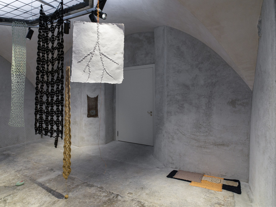 Exhibition view «nudos de tiempo» by ektor garcia, mixed media installation, Cabaret Voltaire 2022. Photo: Cedric Mussano. Courtesy: the artist