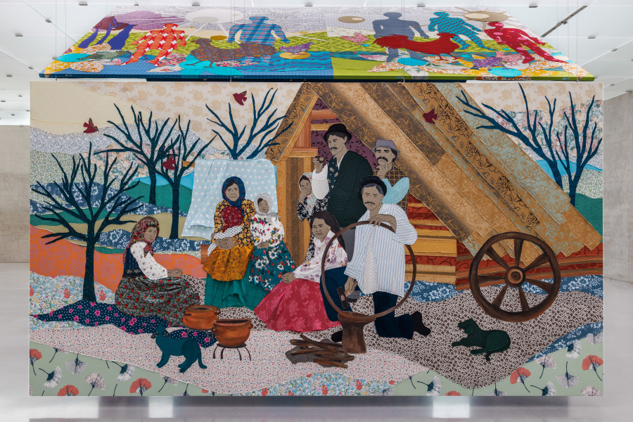 Małgorzata Mirga-Tas, Tełe Ćerhenia Jekh Jag, Exhibition view second floor Kunsthaus Bregenz, 2025, Kovaciskri Romani familia (Roma blacksmith’s family), 2025. Photo: Markus Tretter. © Małgorzata Mirga-Tas, Kunsthaus Bregenz. Courtesy of the artist, Foksal Gallery Foundation, Warsaw, Frith Street Gallery, London, Karma International, Zurich