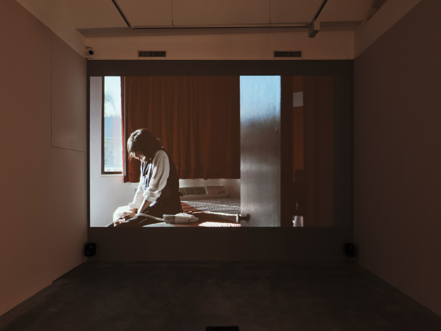 Diana Markosian, Santa Barbara, 2019. Installation view Chosen Family – Less Alone Together, Fotomuseum Winterthur © Fotomuseum Winterthur / Conradin Frei