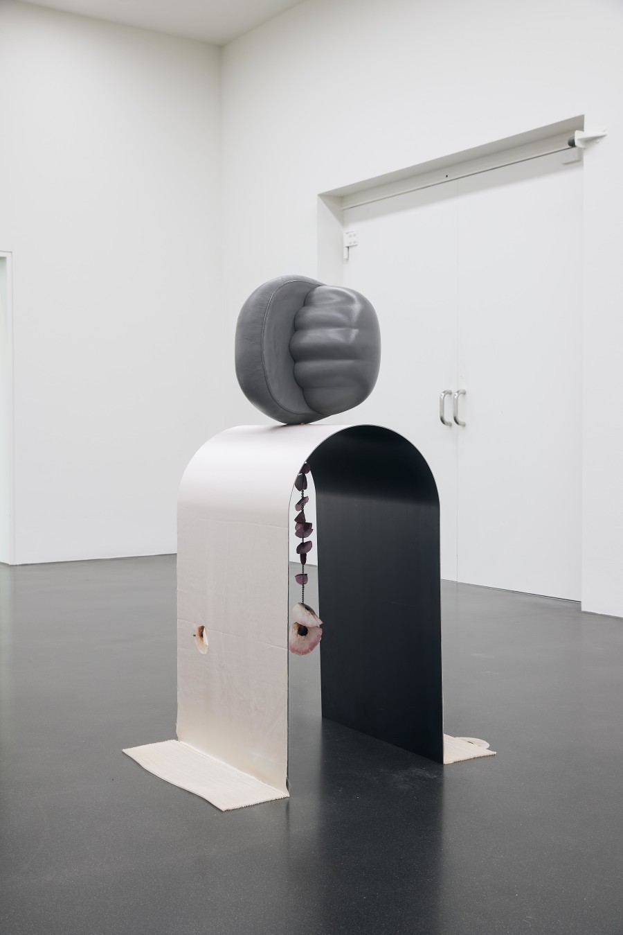 Maude Léonard-Contant, Poppy pâmoison, 2023, corn- and opium poppy petals, leather, magnets, satin, steel, wood. Photo: Moritz Schermbach