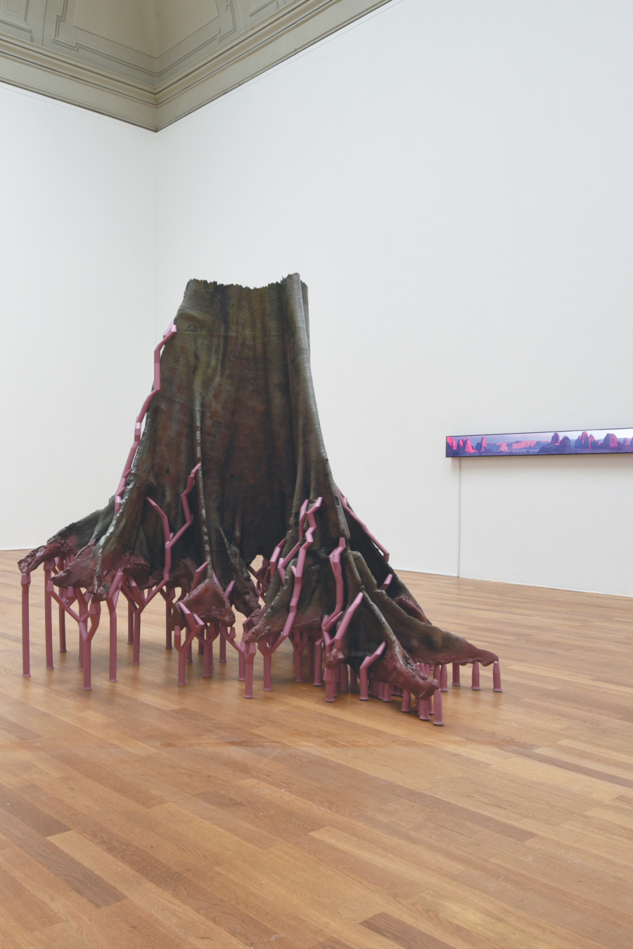 Timur Si-Qin, Etching the Path to the Sea Within, 2023 (left), and Sharaan Sunbreak South, 2023 (right). Exhibition view Kunsthalle Winterthur, Photo: Christian Schwager