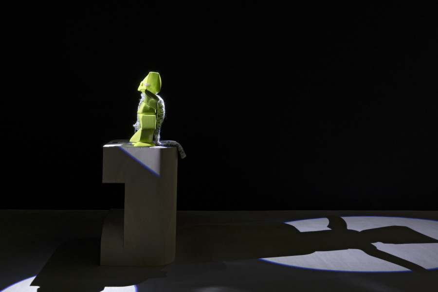 Fritz & Virginie Sistek, Priscilla Predator: geboren, leben, sterben, 2025, an automated theater play, 32 minutes, For, Basel. Photography: Gina Folly. Copyright and courtesy of the artists and For, Basel