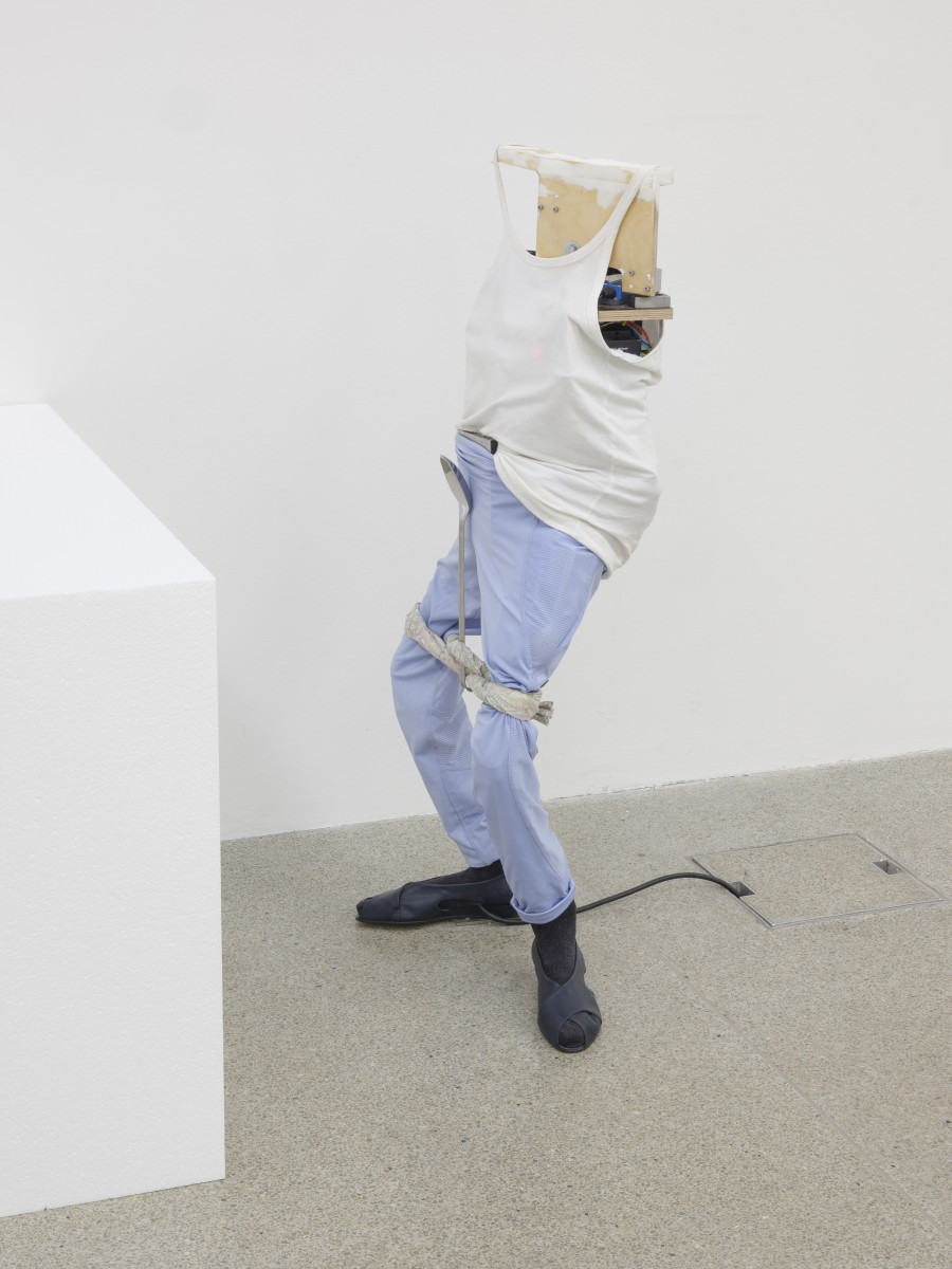 Jean-Charles de Quillacq, «Daddy is Home», exhibition view KBCB, 2025; photo: Sebastian Verdon