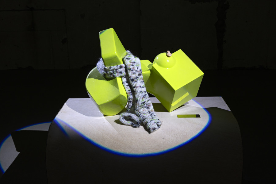 Fritz & Virginie Sistek, Priscilla Predator: geboren, leben, sterben, 2025, an automated theater play, 32 minutes, For, Basel. Photography: Gina Folly. Copyright and courtesy of the artists and For, Basel