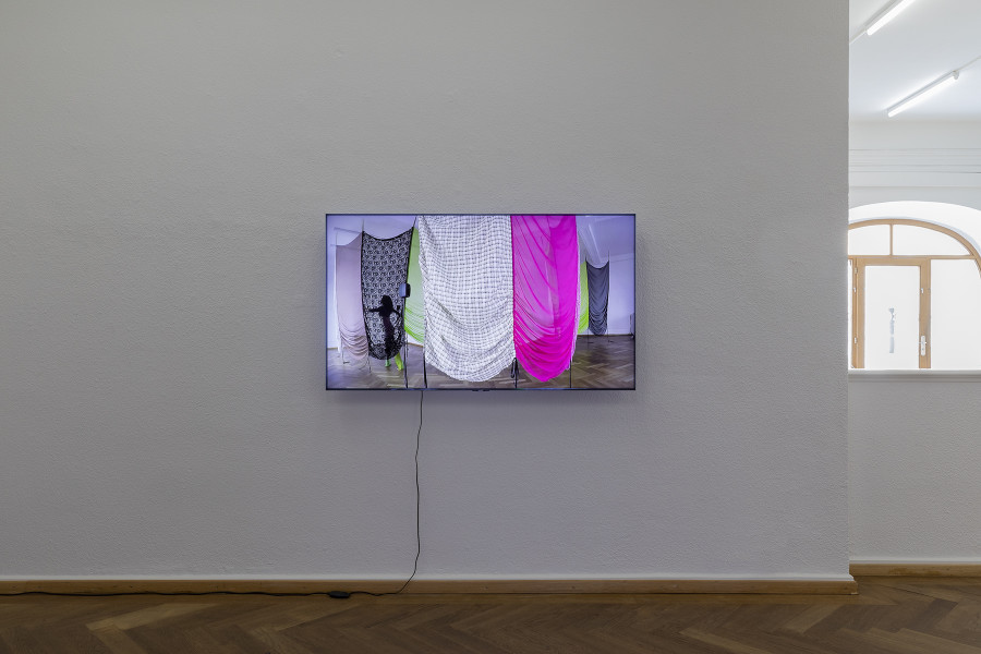 Lara Dâmaso, to the unborn: catharsis, 2022. 3-video installation with silk curtain and satin ribbons. With the collaboration of Blanca Bianchi. Credit photo: © Guadelupe Ruiz