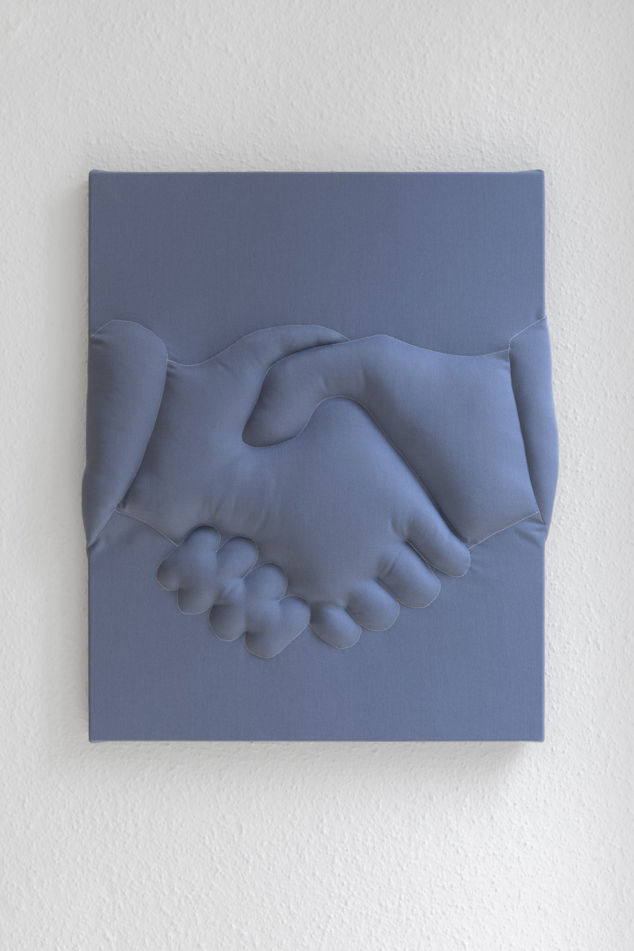 Installation view, ENTRE NOUS, Laura Veenemans, KRONE COURONNE, 2025. Photo credit: Michal Schorro