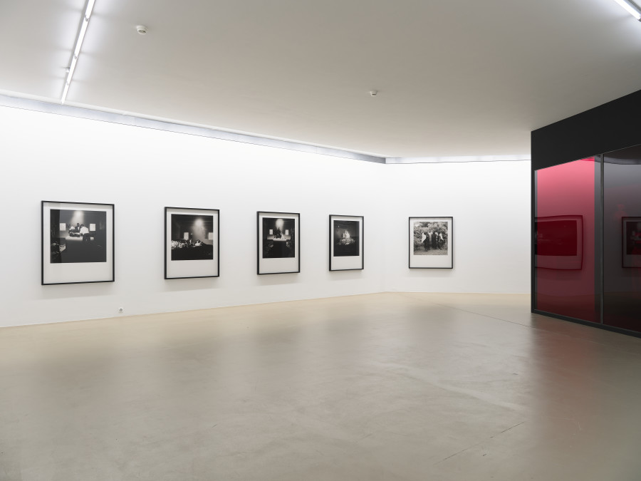 Exhibition view, Carrie Mae Weems, The Evidence of Things Not Seen, Kunstmuseum Basel, 2023-2024. © bei der Künstlerin / the artist. © Carrie Mae Weems. Courtesy of the artist, Jack Shainman Gallery, New York and Galerie Barbara Thumm, Berlin. Photo Credit: Max Ehrengruber