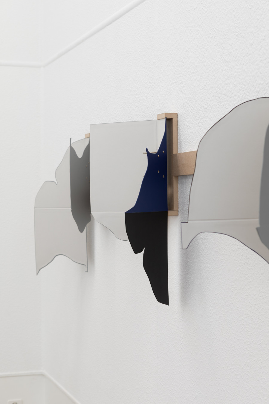 Installation view, A SEQUEL SEEPING NEARBY, Leolie Greet, KRONE COURONNE, 2025. Photo credit: Michal Schorro