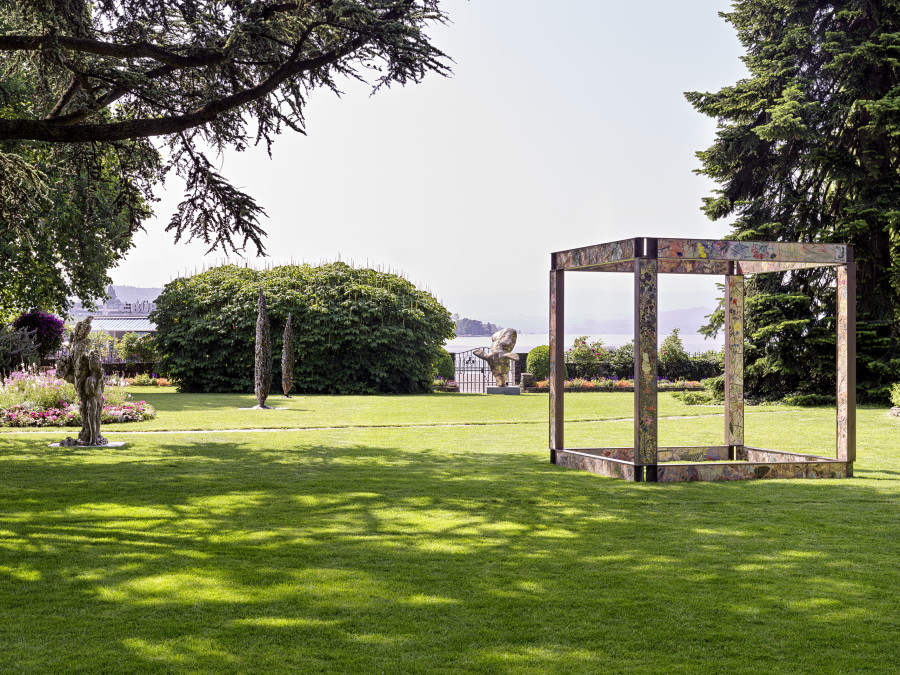 Installation view, Art in the Park XXIII, Baur au Lac, Zurich, 2025. Courtesy of the artists and Galerie Eva Presenhuber, Zurich / Vienna. Photo: Stefan Altenburger Photography, Zürich