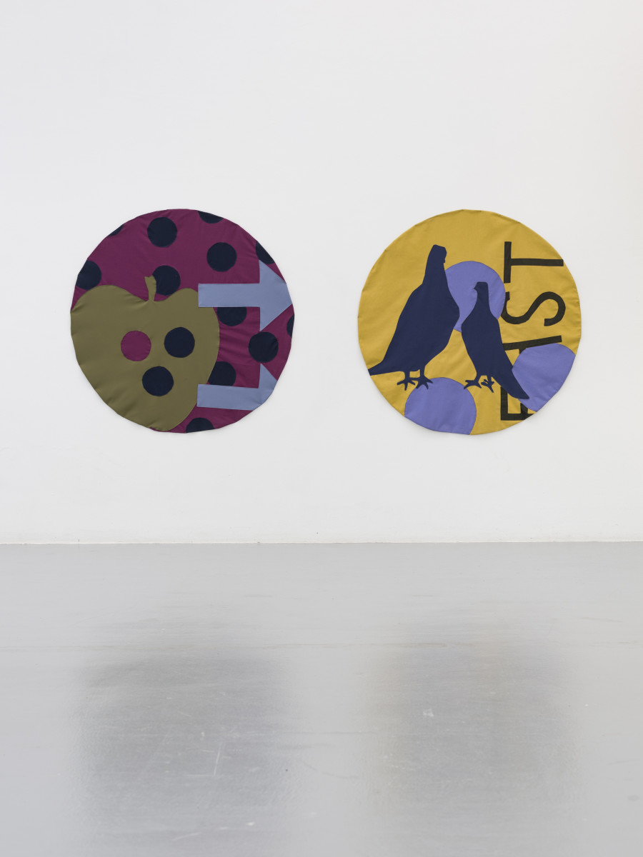Nastasia Meyrat, I Read Signs, 2024, All About Where, 2024. CAN Centre d’art Neuchâtel, Switzerland. Photography: Sebastian Verdon. Courtesy: All images copyright and courtesy of the artists and CAN Centre d’art Neuchâtel