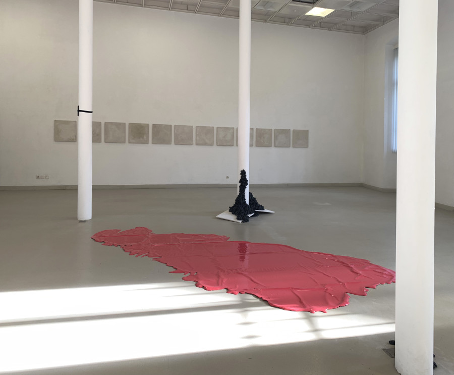 Installation view, Garance Finger, Oupsi !, EAC (les halles), Porrentruy, 2025.
