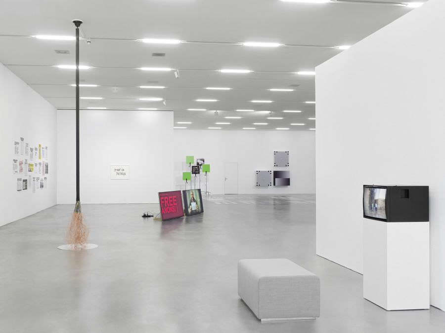 Ausstellungsansicht Guerrilla Girls, 1985-1991, Ohne Titel (Set von 23 Vintage Poster), Vanessa Billy, Surge, 2016, Gianni Motti, I›m Not on Facebook, 2010/2016, !Mediengruppe Bitnik, Delivery for Mr. Assange, 2013, Hito Steyerl, HOW NOT TO BE SEEN: A Fucking Didactic Educational .MOV File, 2013, Andrea Fraser, Little Frank and His Carp, 2001. Sammlung Migros Museum für Gegenwartskunst, Foto: Stefan Altenburger Photography, Zurich