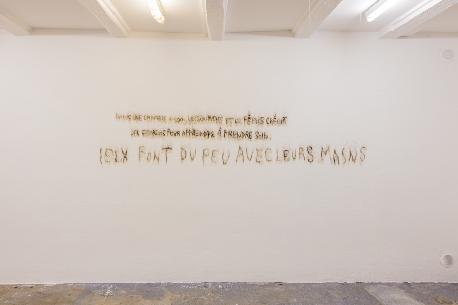 Romy Colombe. K, Fire poem / Wonder n°16: Apprendre à prendre soin, 2022/ Photo: Julie Folly / Courtesy: the artist and WallStreet