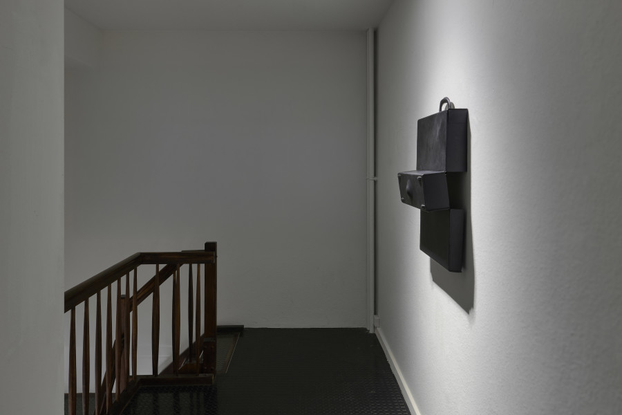 Exhibition views, Julian-Jakob Kneer: Gestalt, Blue Velvet, Zürich, Swiss, 2026. Photo: Flavio Karrer
