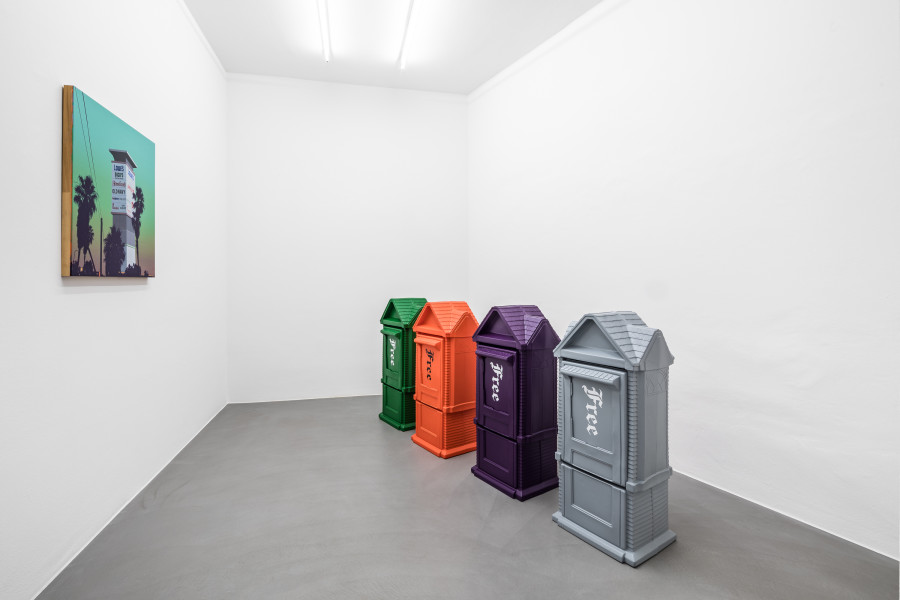 Exhibition view, Rita McBride & Glen Rubsamen, Daily Echo Free Mirror, Mai 36 Galerie, 2023. Photo credits: Peter Baracchi