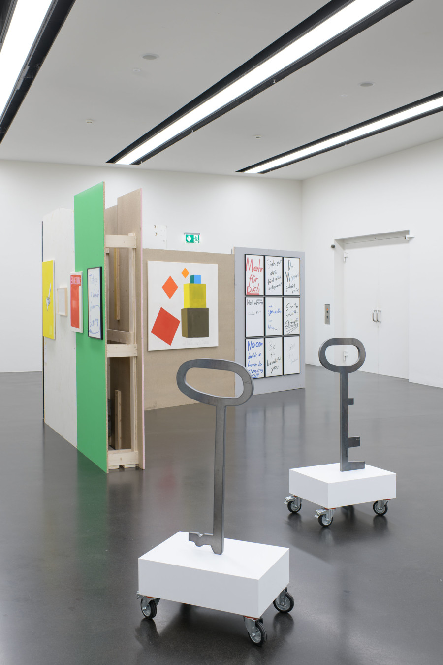 Ausstellungsansicht spot on Sereina Steinemann, in Kooperation mit Kommission Bildende Kunst Stadt Luzern, Kunstmuseum Luzern, 2025. Foto: Marc Latzel