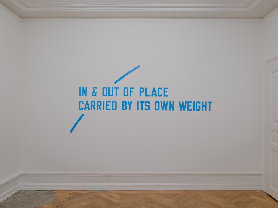 Exhibition view, Lawrence Weiner, AS LONG AS IT LASTS, Mai 36 Galerie, 2022.