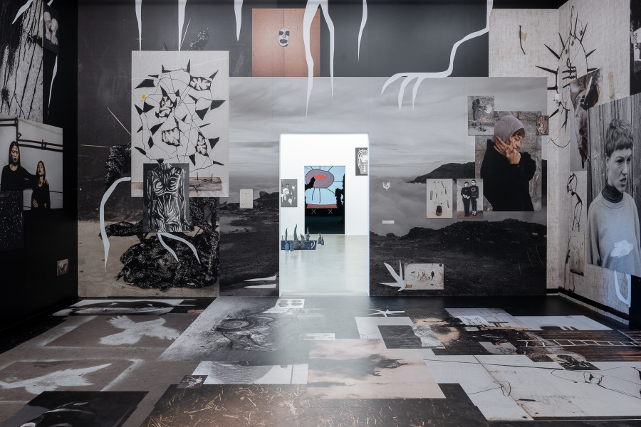 lnstallationsansicht Augustin Rebetez. Vitamin, 18.2. - 29.5.2023, Aargauer Kunsthaus, Aarau, Augustin Rebetez, Le cœur entre les dents, 2023. Foto: ullmann.photography