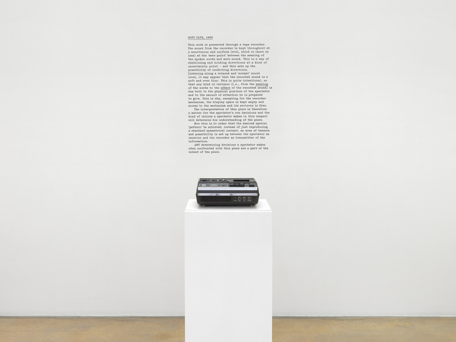 Ian Burn. Vue d'exposition, MAMCO, 2023, photo Annik Wetter