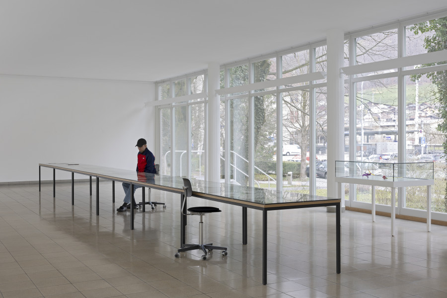 Linda Bilda, Die goldene Welt, installation view, Kunsthaus Glarus, 2025. Photo: Gina Folly