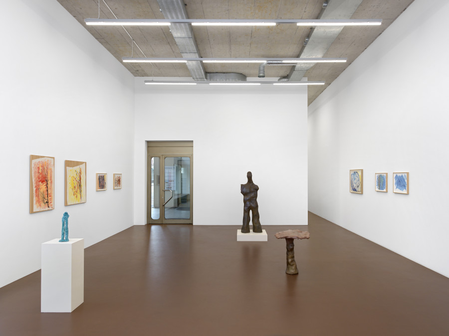 Simone Fattal, Sitter, Installation views, Karma International, Zurich, 2024. Courtesy of the artist and Karma International, Zurich. © Simone Fattal. Photo credits: Annik Wetter