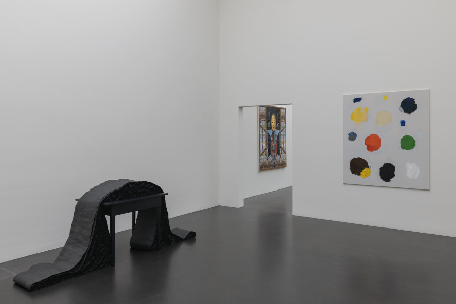 zentral!, Ausstellungansicht Kunstmuseum Luzern, 2024, mit Werken von Ferdinand Arnold, Stella Pfeiffer, Courtesy of the artists, Foto: Marc Latzel